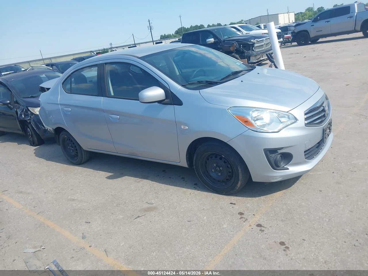 ML32F3FJ2JH****** · 2018 MITSUBISHI MIRAGE G4 ES