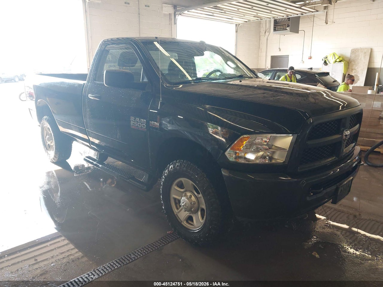 3C6LR5AT5JG****** · 2018 RAM 2500 TRADESMAN  4X4 8' BOX