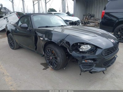 JC1NFAEK4H0****** · 2017 FIAT 124 SPIDER CLASSICA