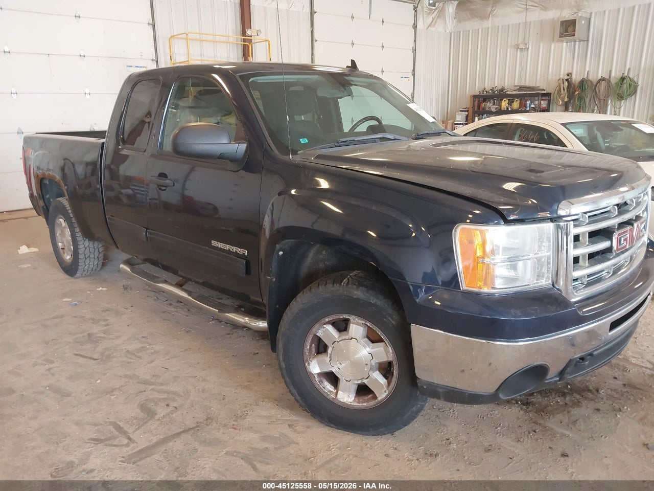 1GTR2VE31BZ****** · 2011 GMC SIERRA 1500 SLE