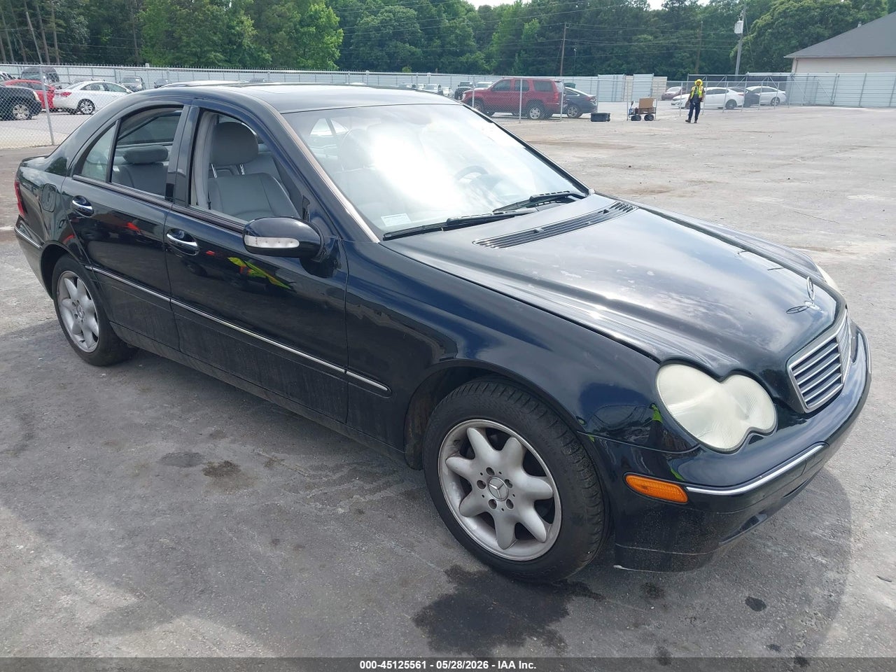 WDBRF61J94E****** · 2004 MERCEDES-BENZ C 240