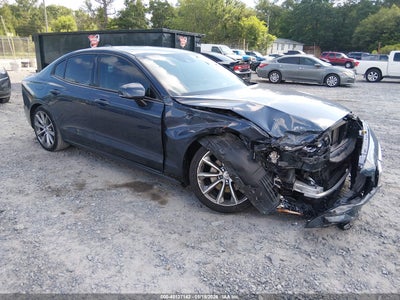 2021 VOLVO S60 T5 MOMENTUM