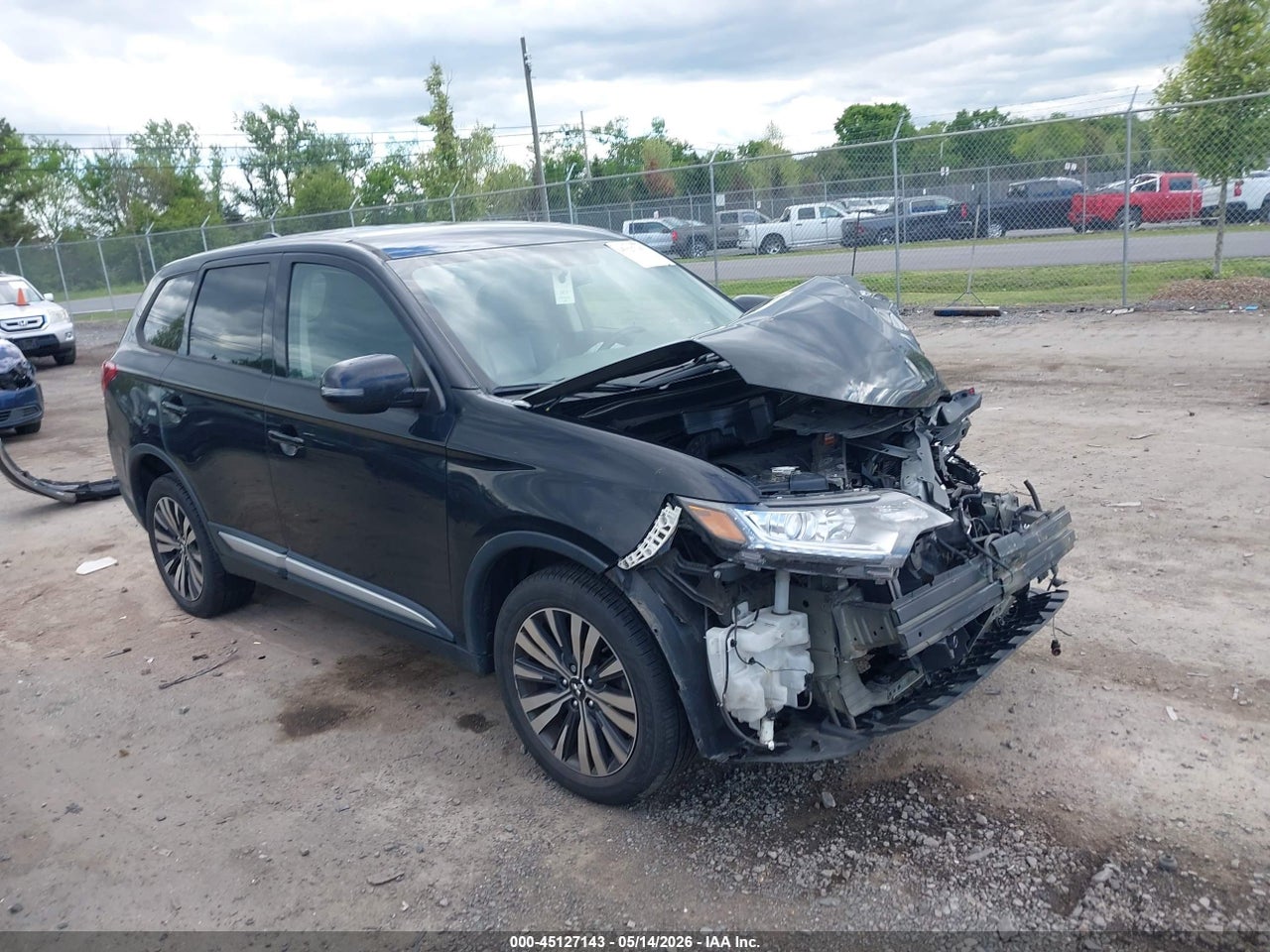 JA4AD3A36KZ****** · 2019 MITSUBISHI OUTLANDER SE
