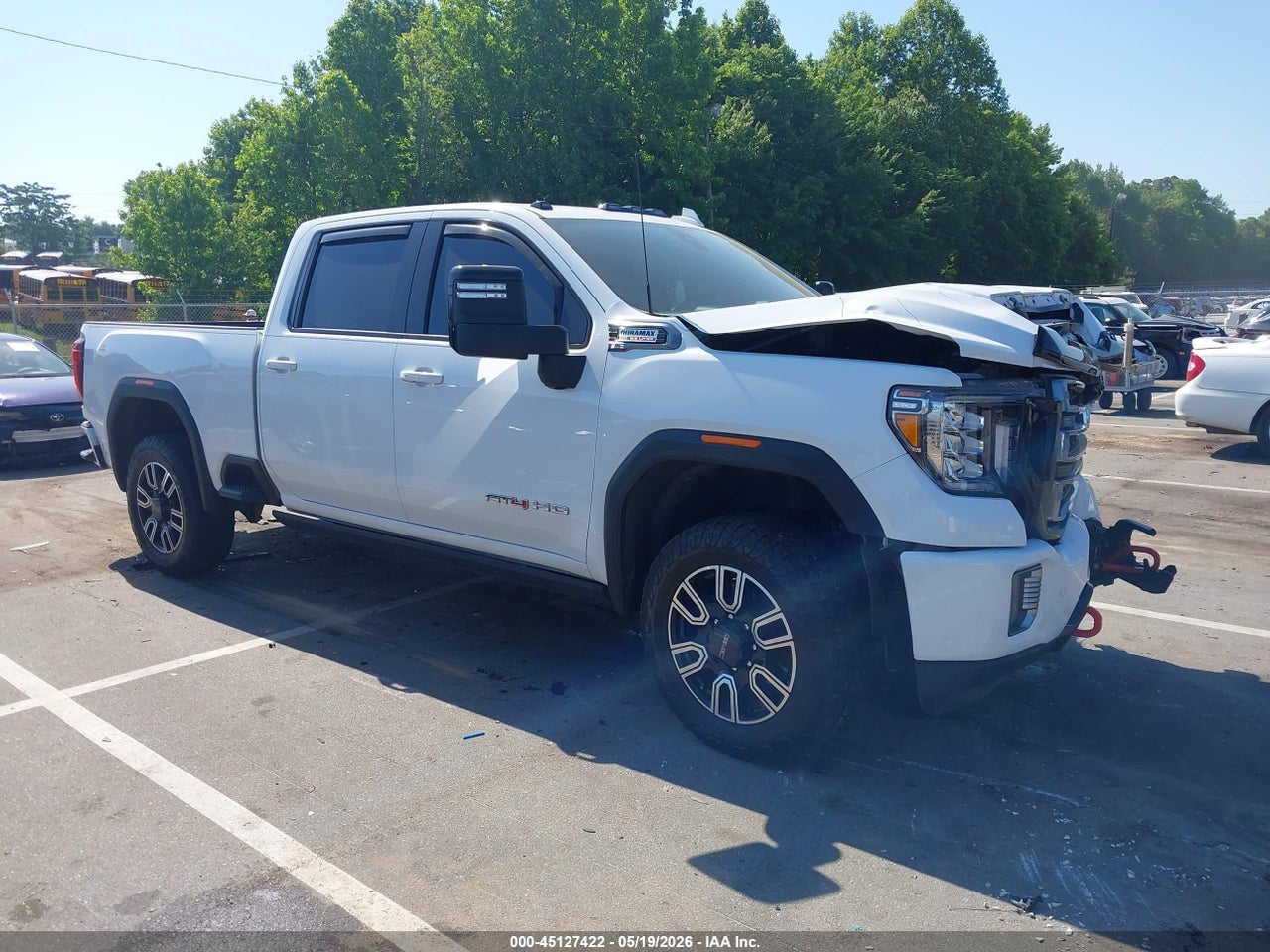 1GT49PEY0PF****** · 2023 GMC SIERRA 2500HD 4WD  STANDARD BED AT4