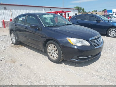 2012 CHRYSLER 200 LX