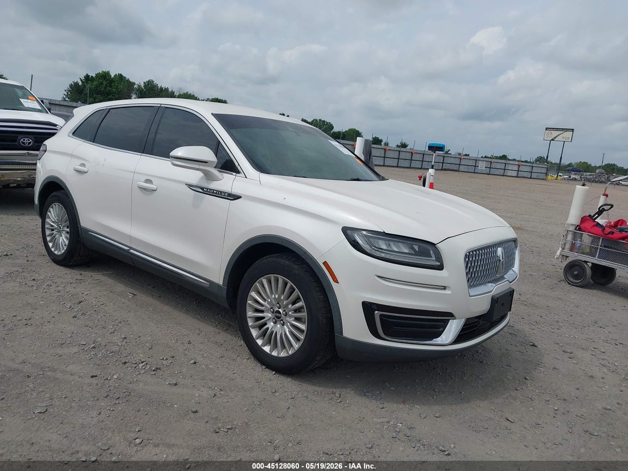 2LMPJ6J97KB****** · 2019 LINCOLN NAUTILUS STANDARD