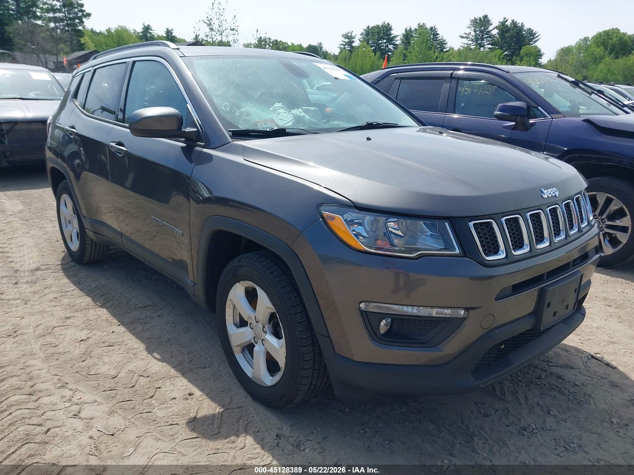 3C4NJDBB7JT****** · 2018 JEEP COMPASS LATITUDE 4X4