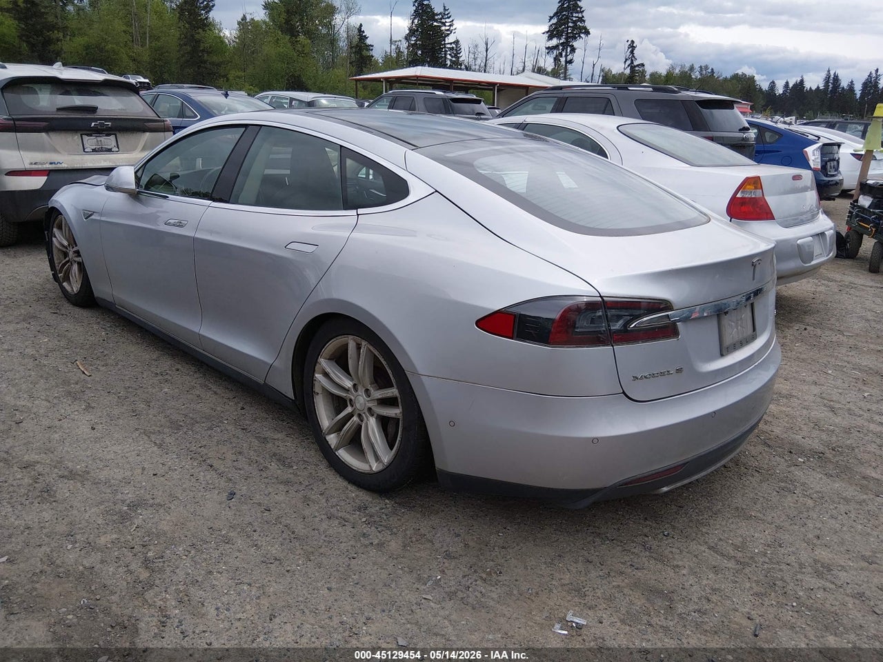 2015 TESLA MODEL S 70D/85D/P85D · 3/11