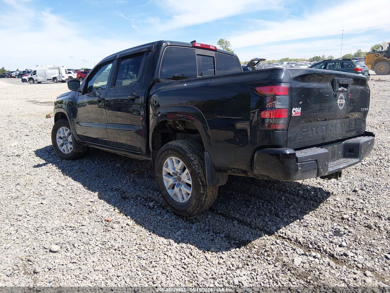 2022 NISSAN FRONTIER SV 4X4 · 3/11