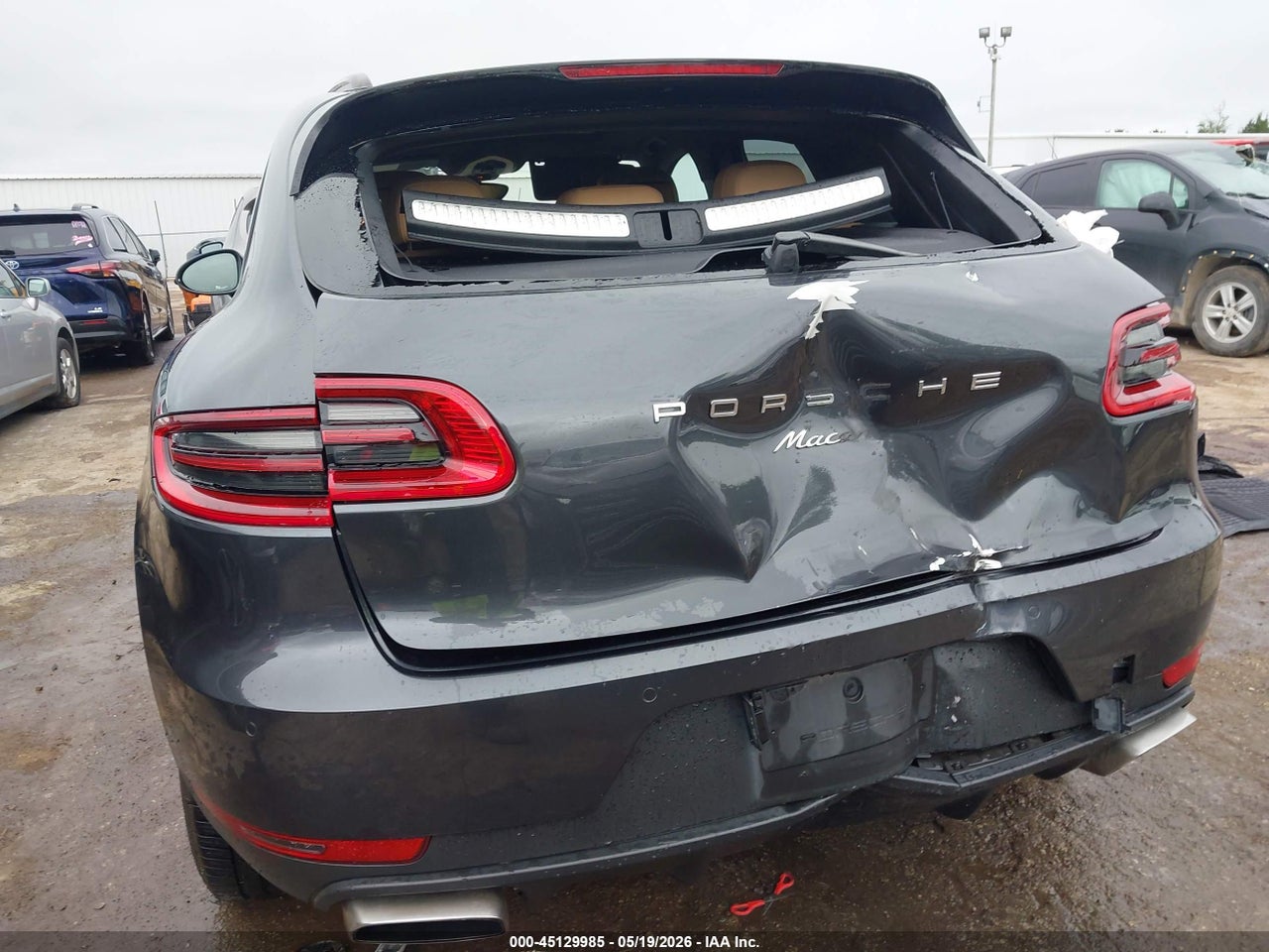 WP1AA2A58HL****** · 2017 PORSCHE MACAN · 6/11