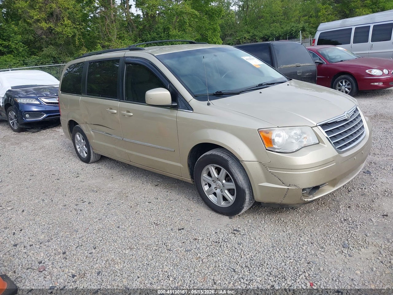 2A4RR8D18AR****** · 2010 CHRYSLER TOWN &amp; COUNTRY TOURING PLUS