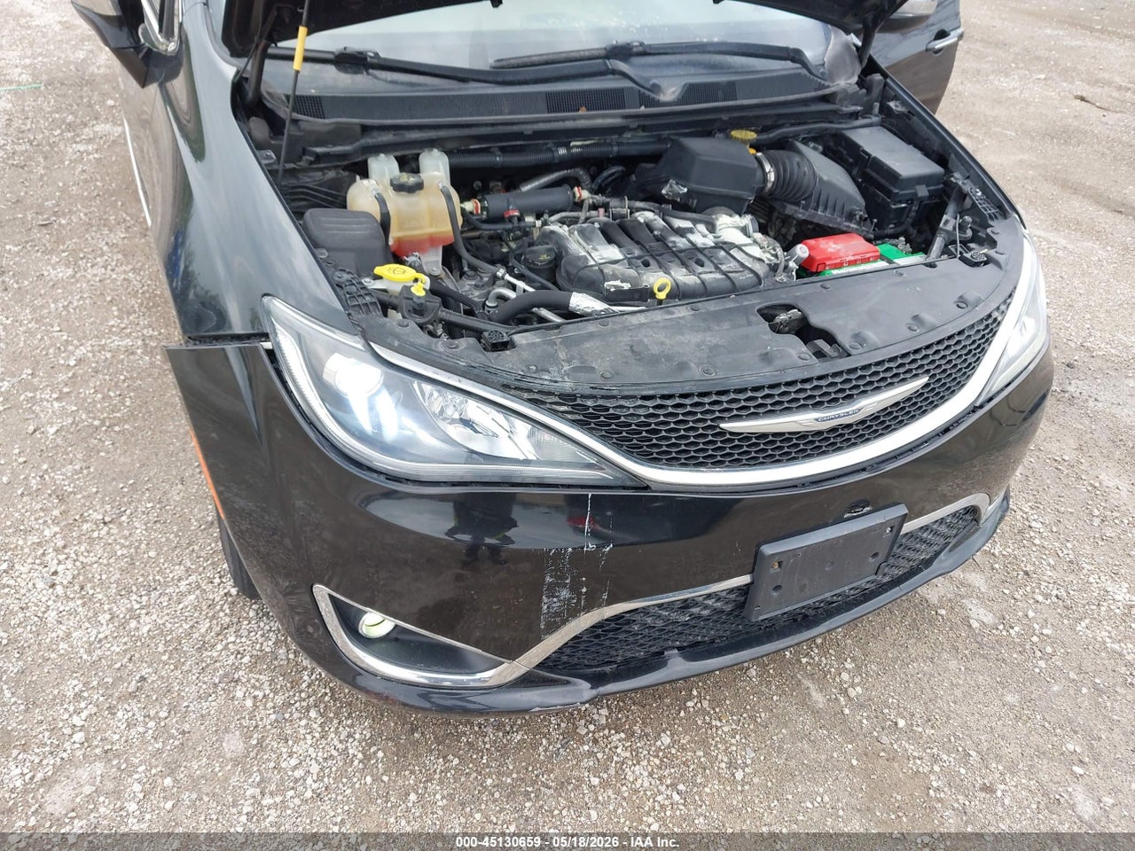 2017 CHRYSLER PACIFICA LIMITED · 6/11