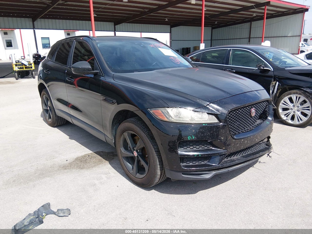 SADCJ2BV1HA****** · 2017 JAGUAR F-PACE 35T PREMIUM