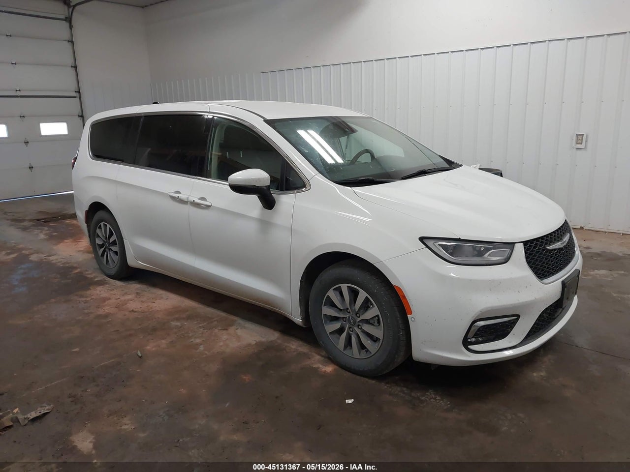 2C4RC1L77PR****** · 2023 CHRYSLER PACIFICA HYBRID TOURING L