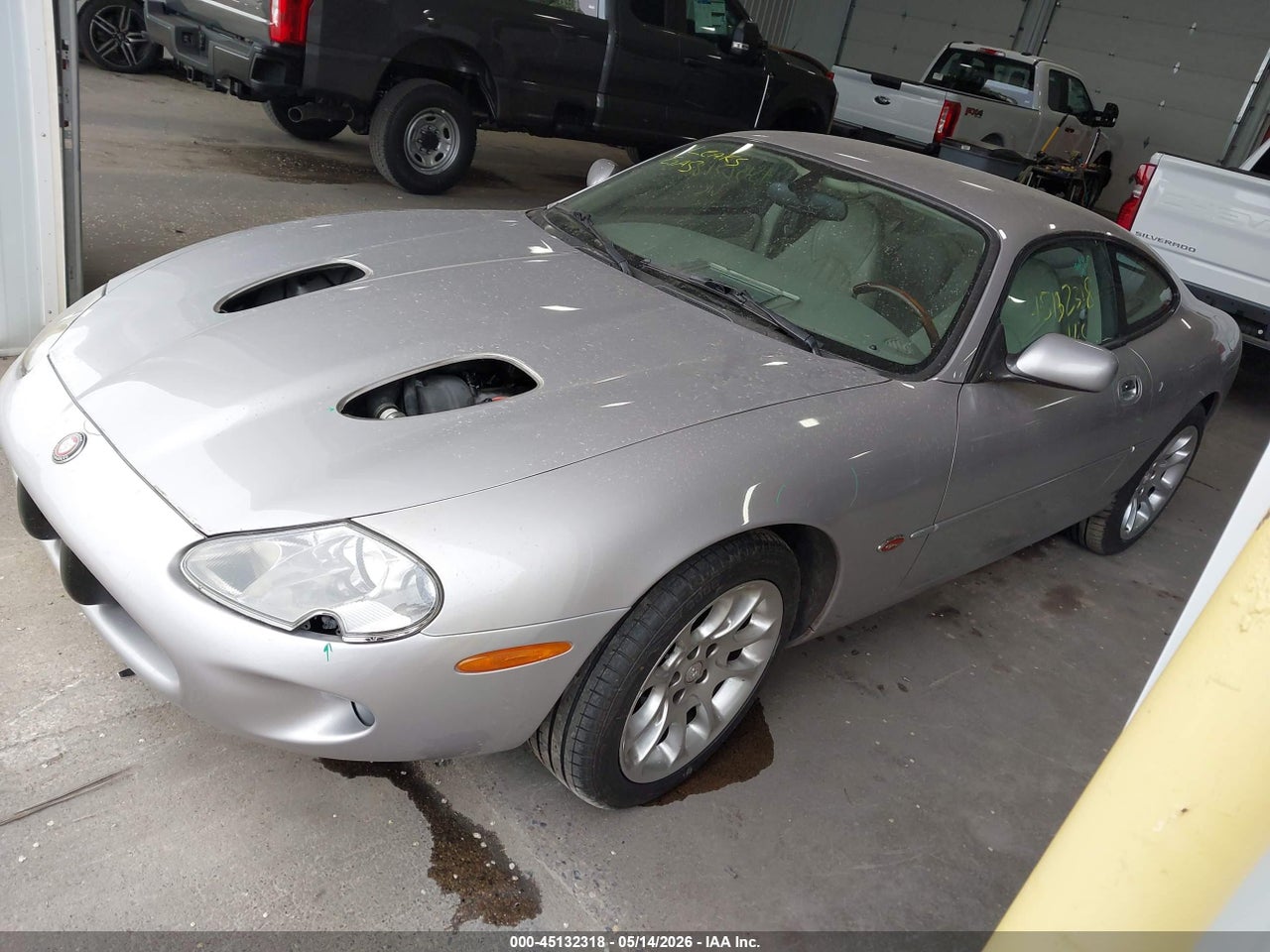 2000 JAGUAR XK8 · 2/11
