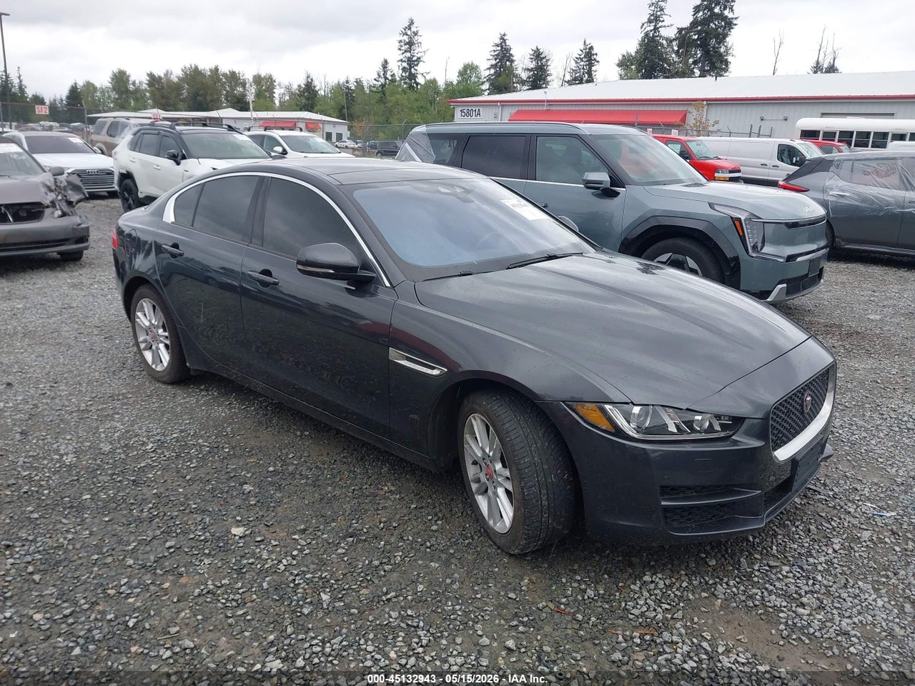 SAJAJ4FX5JC****** · 2018 JAGUAR XE 25T PREMIUM