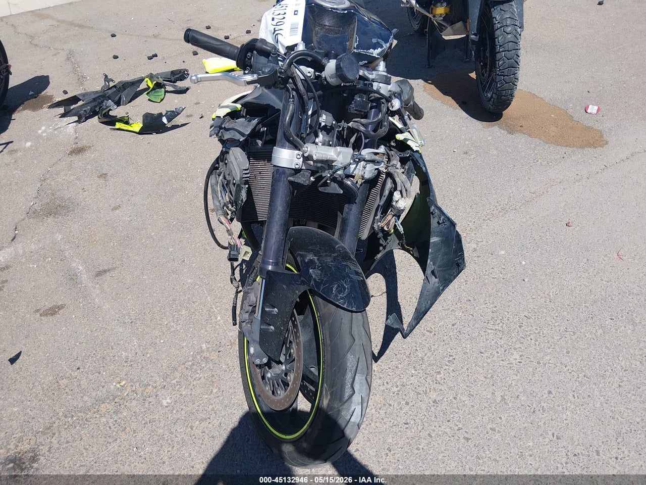 2012 YAMAHA YZFR1 · 5/10