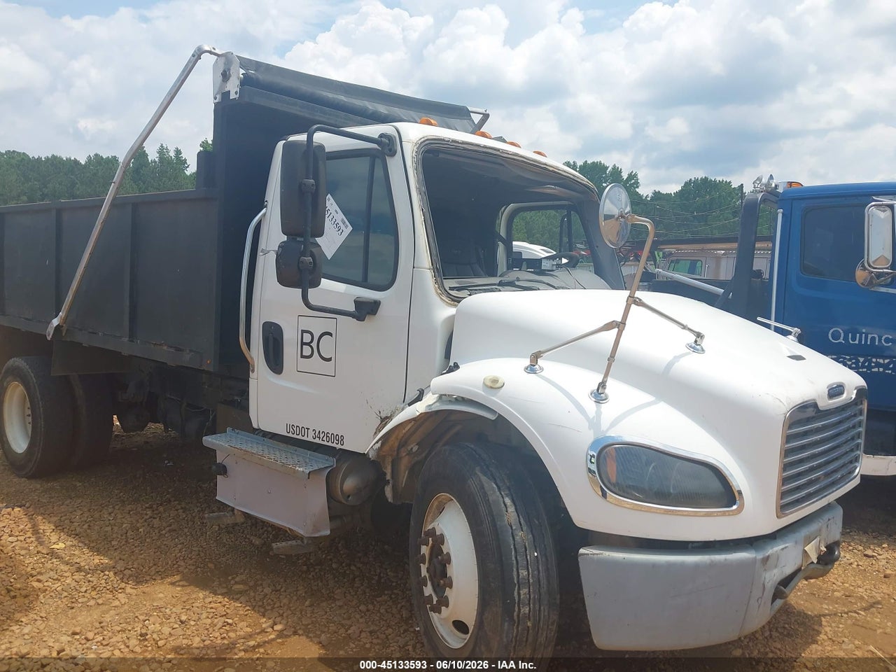 2015 FREIGHTLINER M2 106 MEDIUM DUTY · 6/10