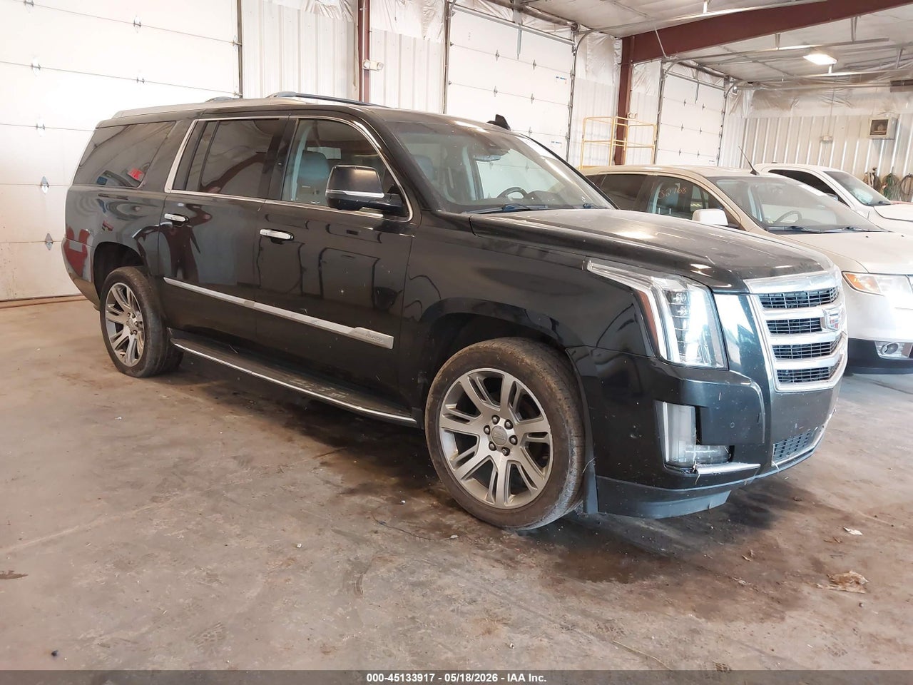 1GYS4HKJ2HR****** · 2017 CADILLAC ESCALADE ESV LUXURY