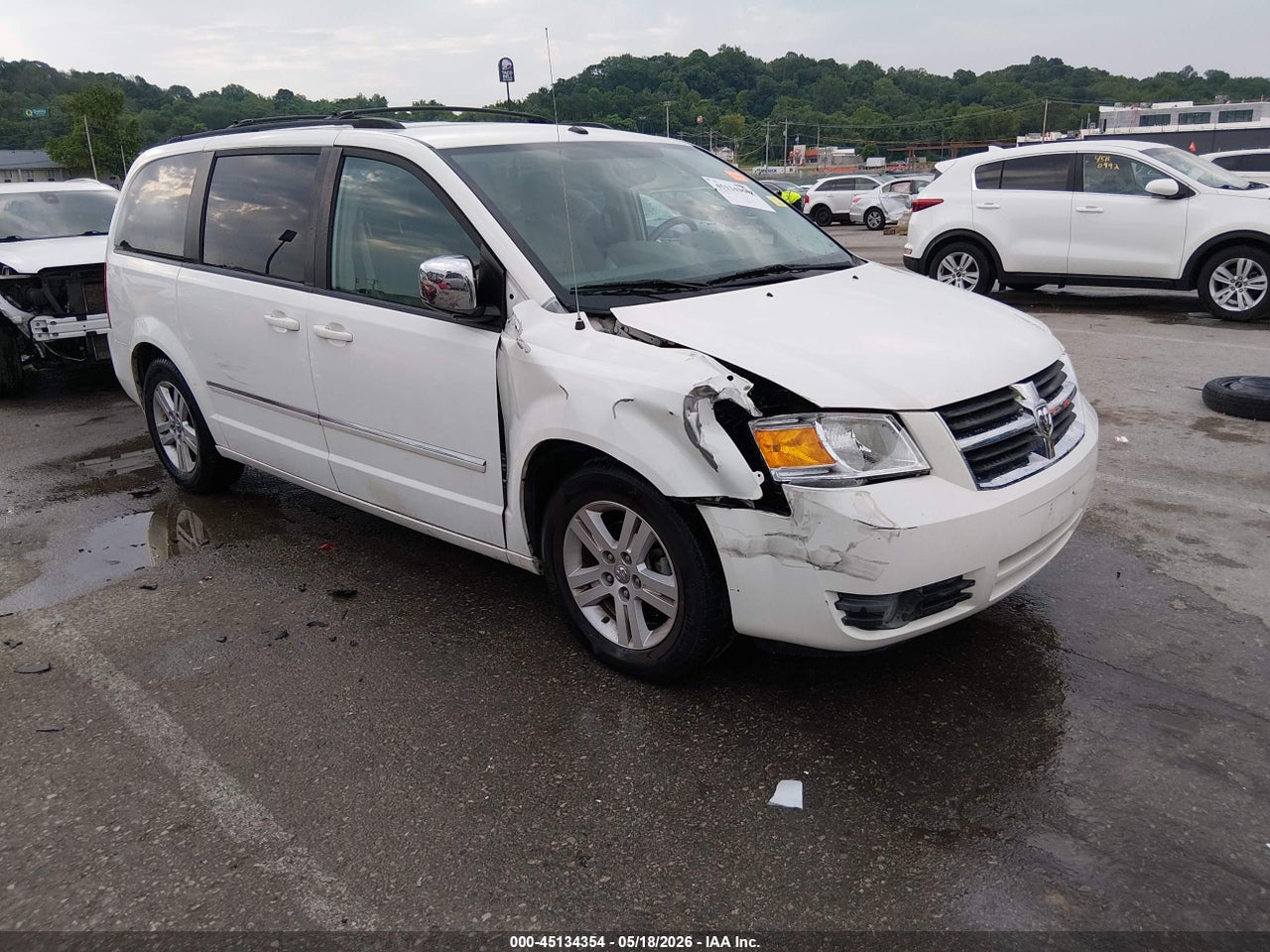 2D8HN54X38R****** · 2008 DODGE GRAND CARAVAN SXT