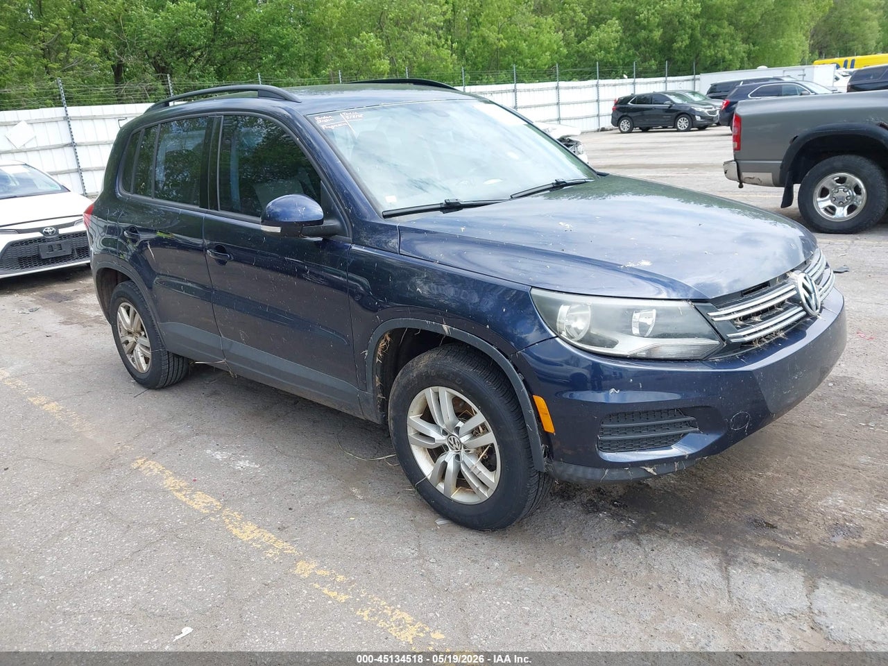 WVGAV7AXXGW****** · 2016 VOLKSWAGEN TIGUAN S