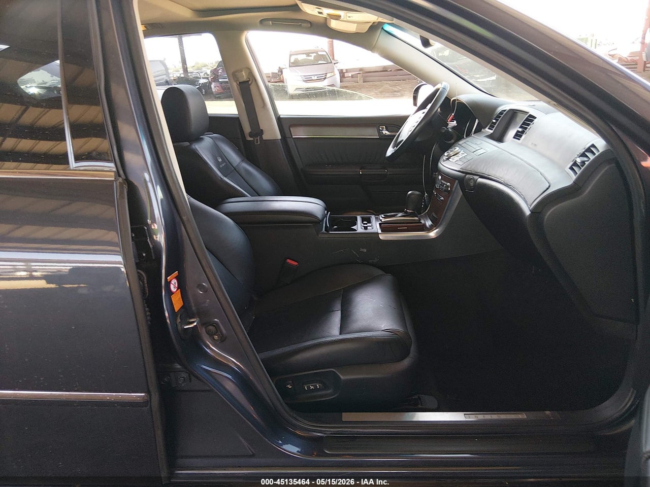 2009 INFINITI M45 · 5/11