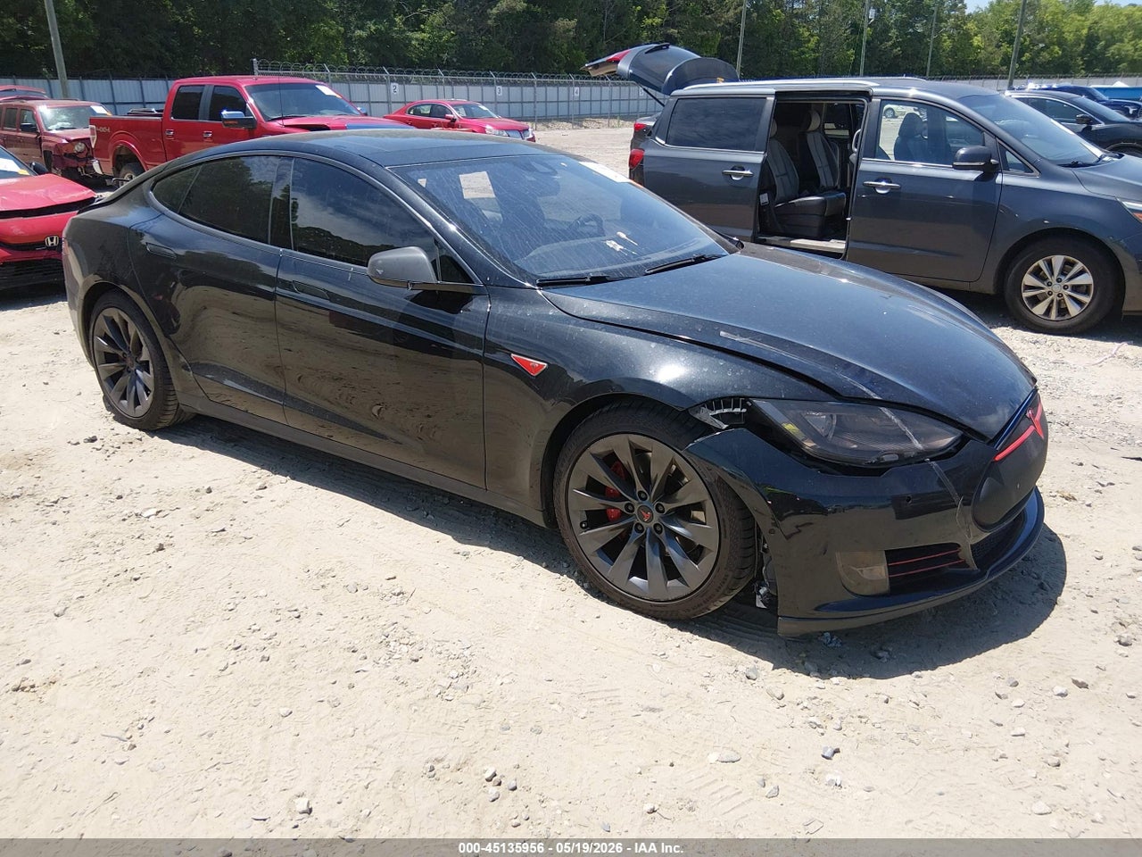 5YJSA1E42FF****** · 2015 TESLA MODEL S 85D/P85D