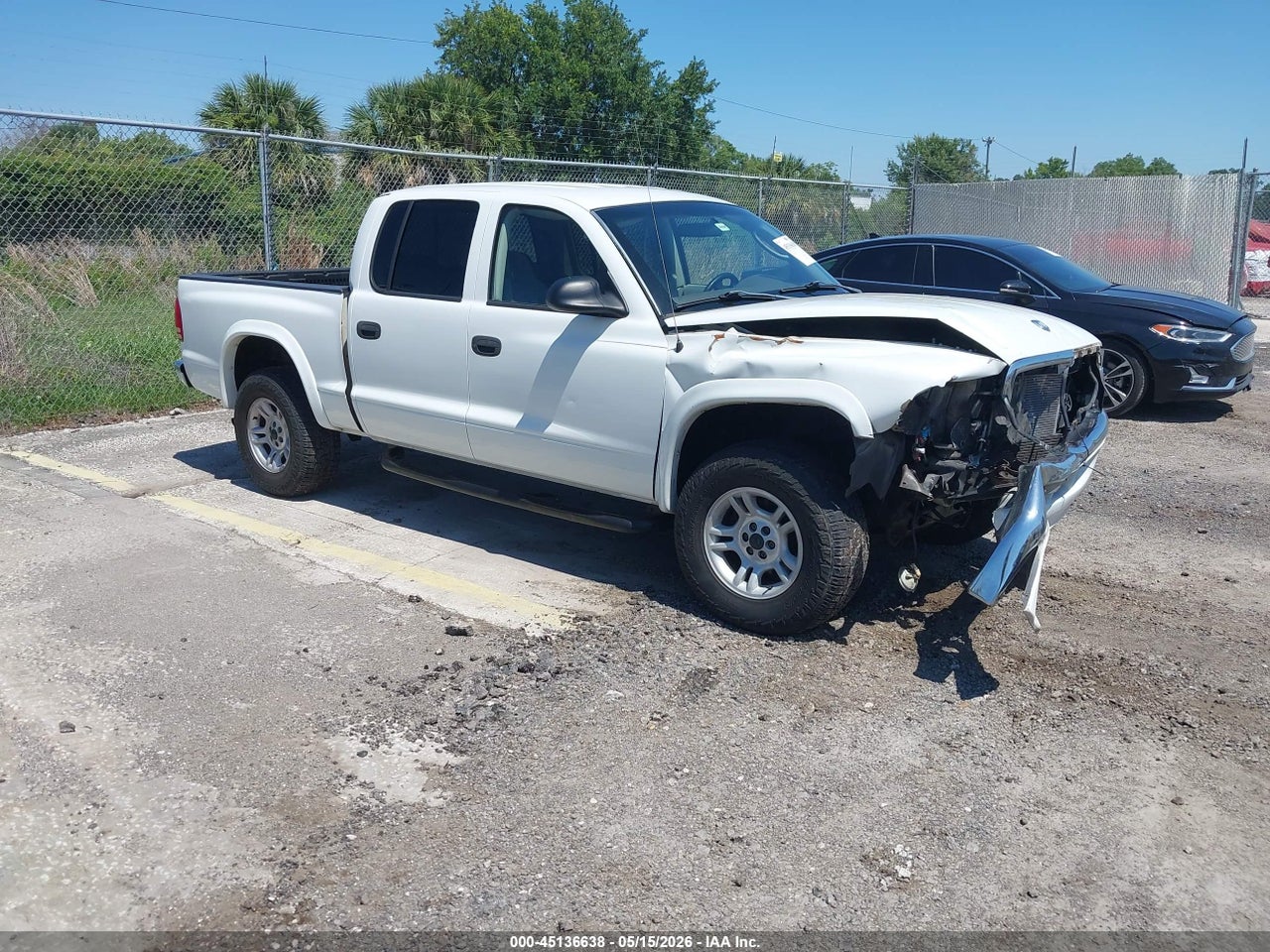 1D7HG48N13S****** · 2003 DODGE DAKOTA SLT