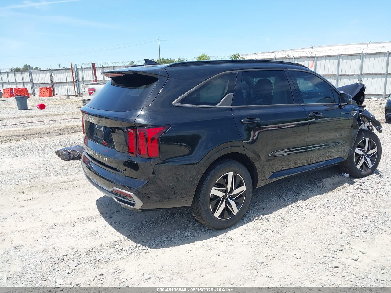 2022 KIA SORENTO S · 4/11