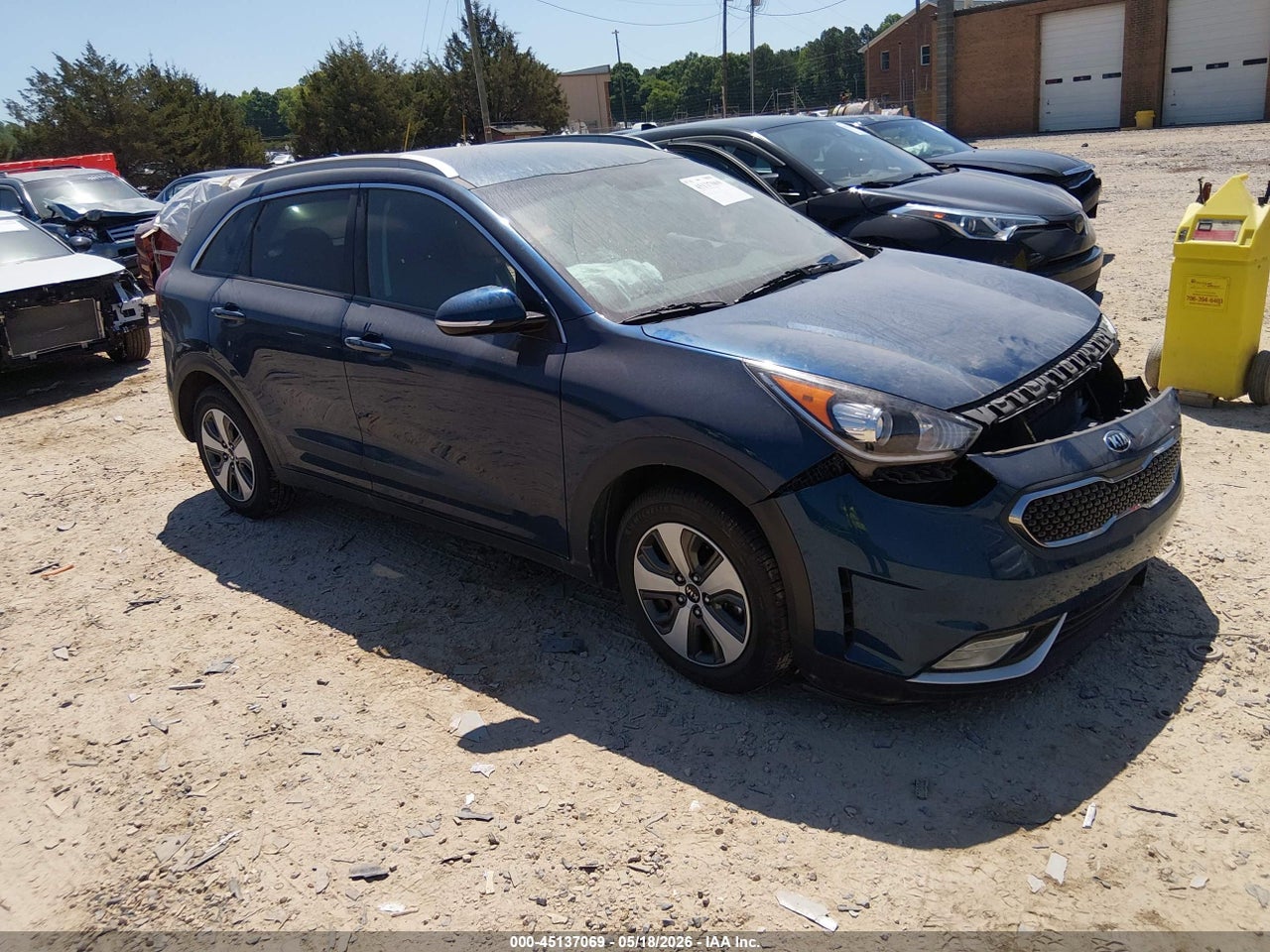 KNDCC3LC9H5****** · 2017 KIA NIRO EX