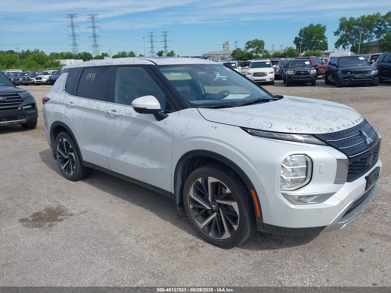 JA4J4UA82PZ****** · 2023 MITSUBISHI OUTLANDER SE 2.5 S-AWC