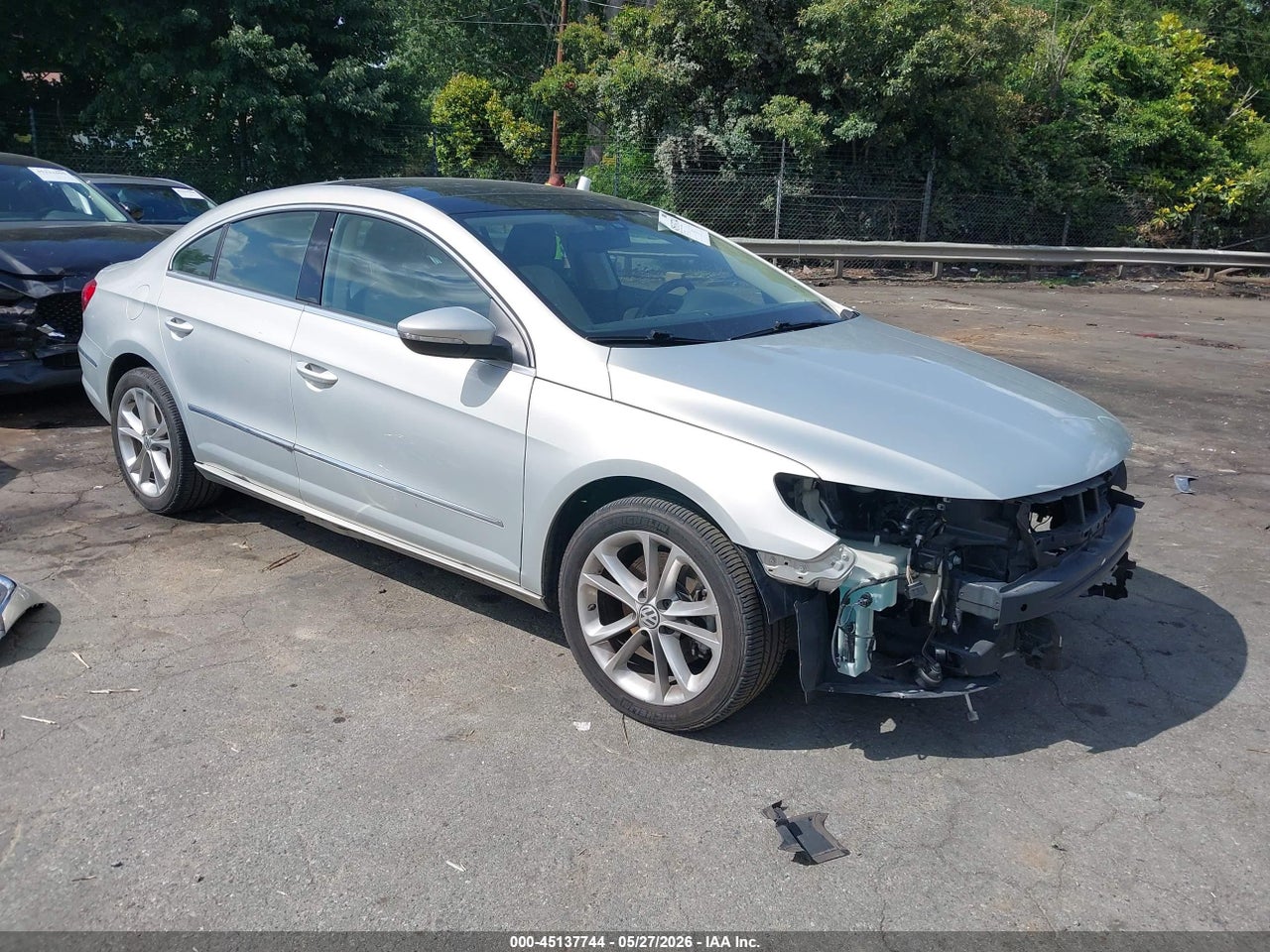 WVWHN7AN5AE****** · 2010 VOLKSWAGEN CC LUXURY