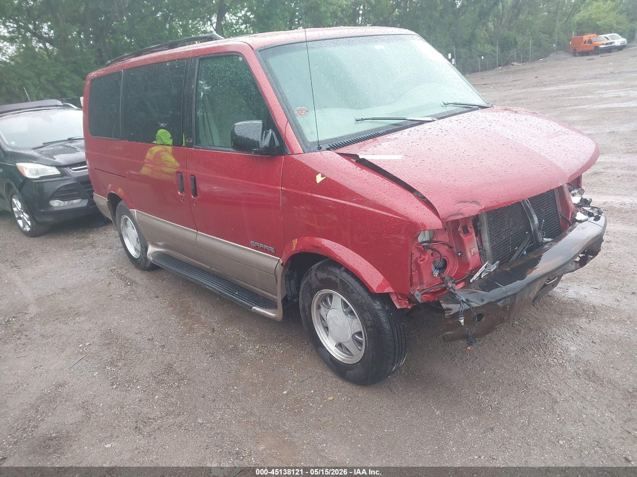 1GKDM19W0YB****** · 2000 GMC SAFARI SL