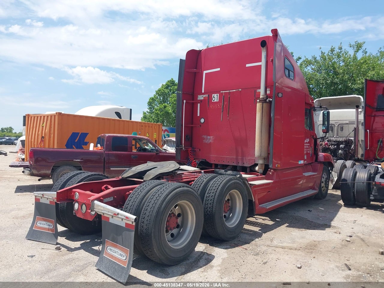 1998 FREIGHTLINER CONVENTIONAL FLC120 · 4/4