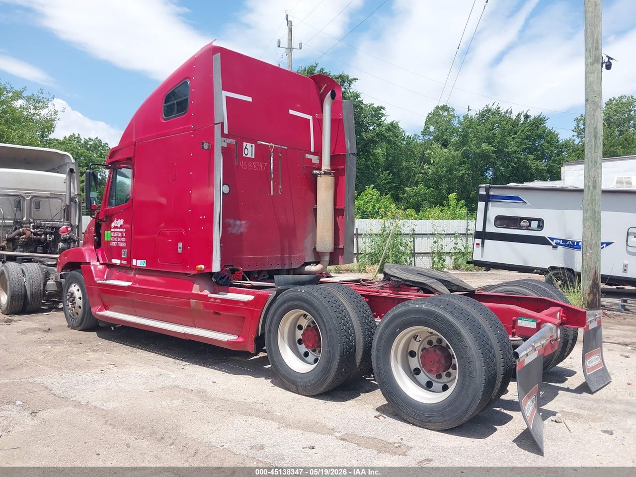 1998 FREIGHTLINER CONVENTIONAL FLC120 · 3/4