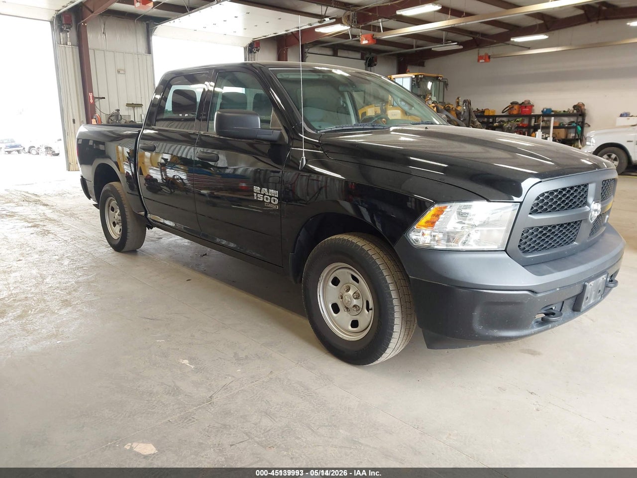 1C6RR7KG7KS****** · 2019 RAM 1500 CLASSIC TRADESMAN  4X4 5'7 BOX