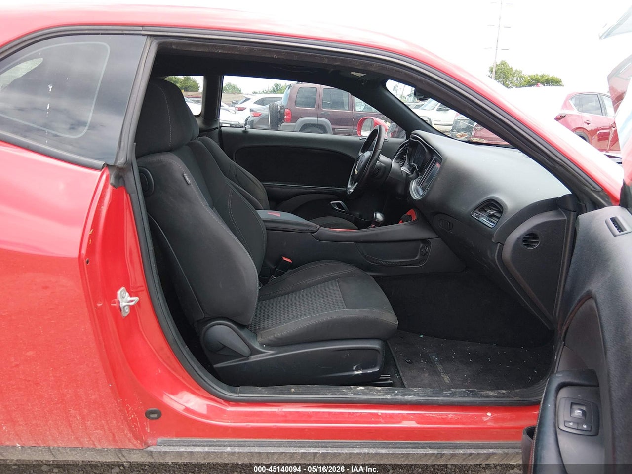 2016 DODGE CHALLENGER SXT · 5/9