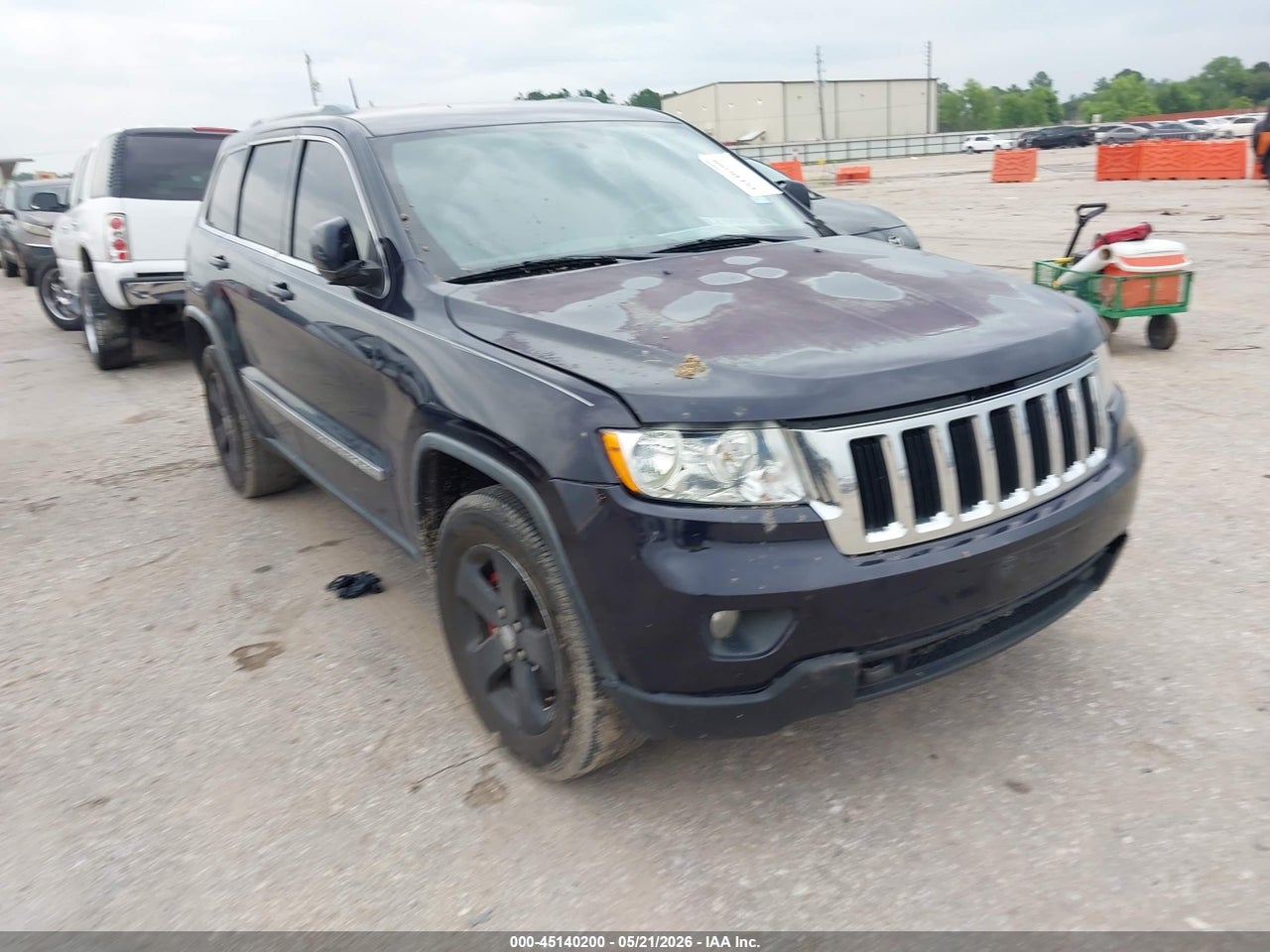 1J4RR4GT5BC****** · 2011 JEEP GRAND CHEROKEE LAREDO
