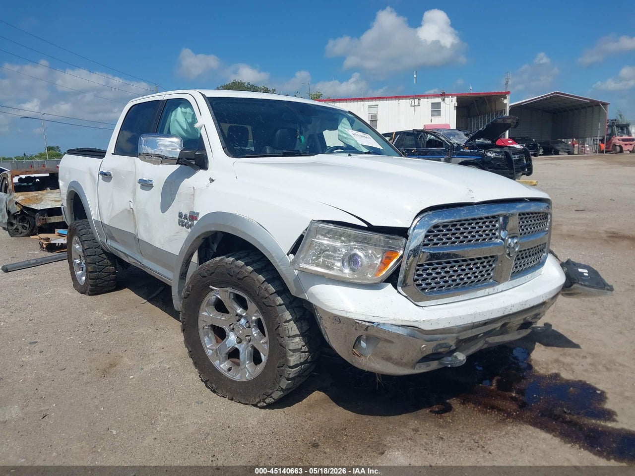 1C6RR7NT6HS****** · 2017 RAM 1500 LARAMIE  4X4 5'7 BOX