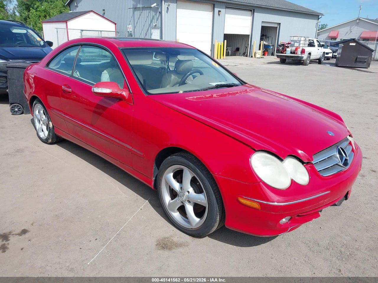 WDBTJ65J75F****** · 2005 MERCEDES-BENZ CLK 320