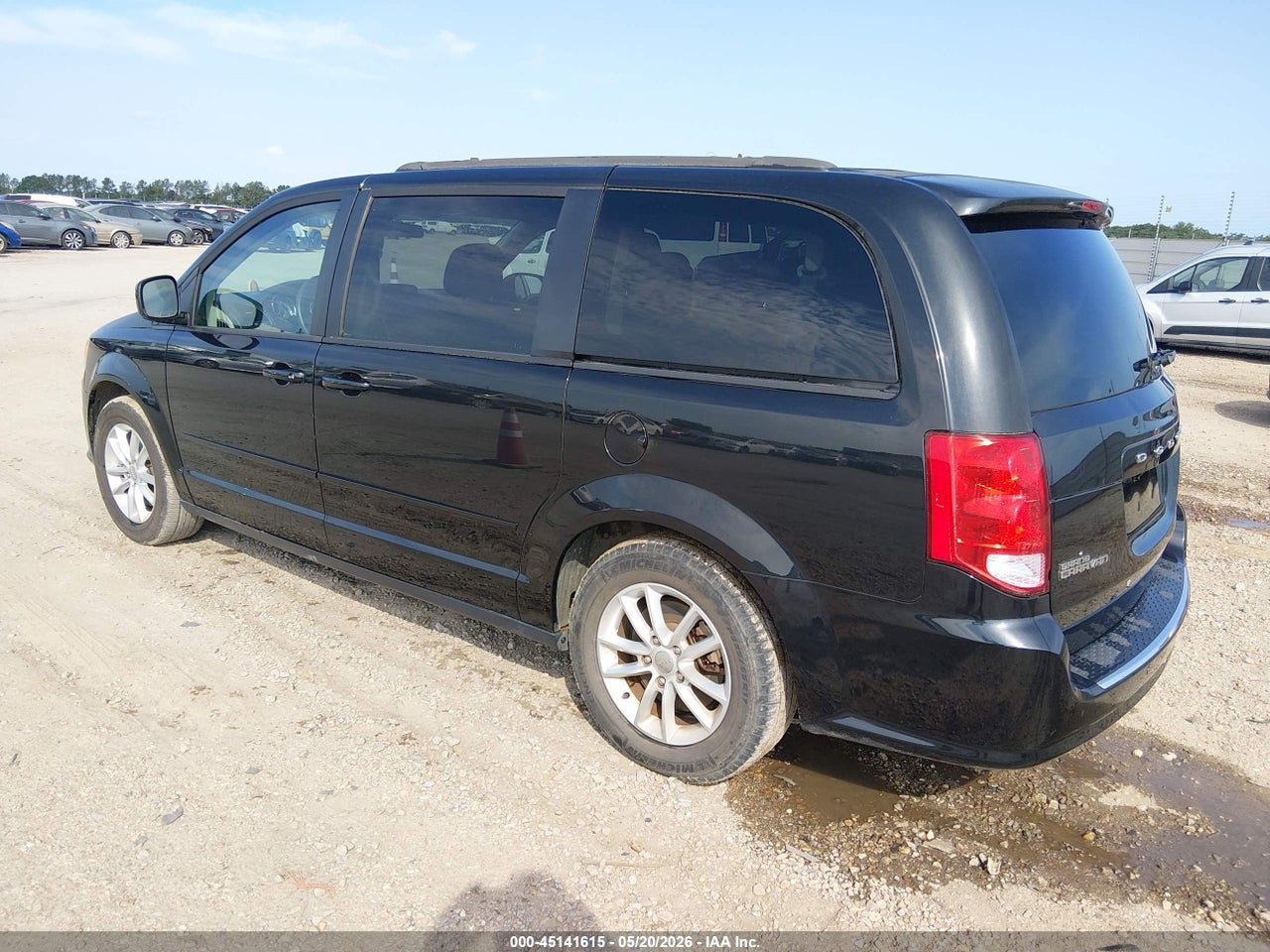 2016 DODGE GRAND CARAVAN SXT · 3/11