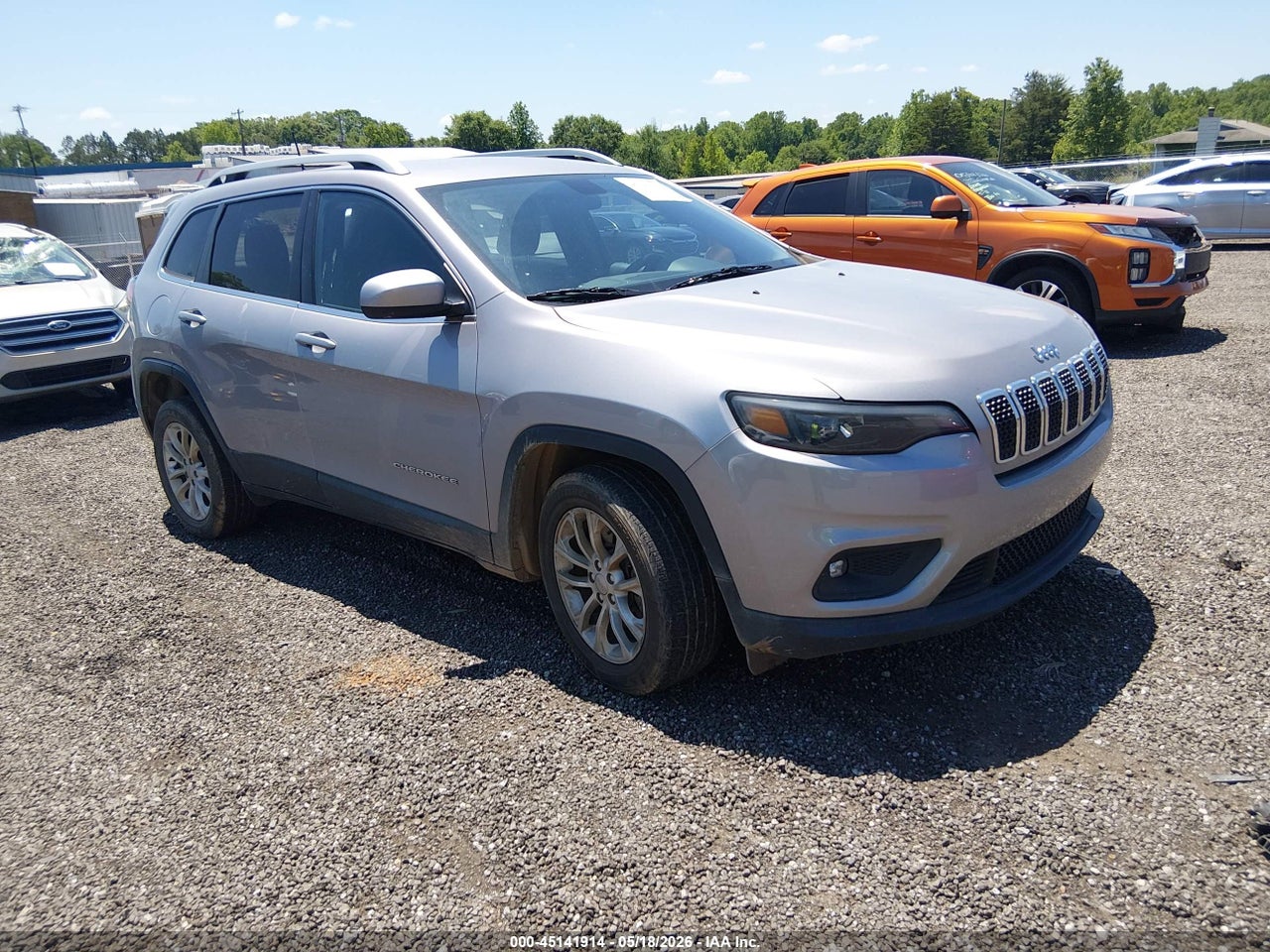 1C4PJLCBXKD****** · 2019 JEEP CHEROKEE LATITUDE FWD