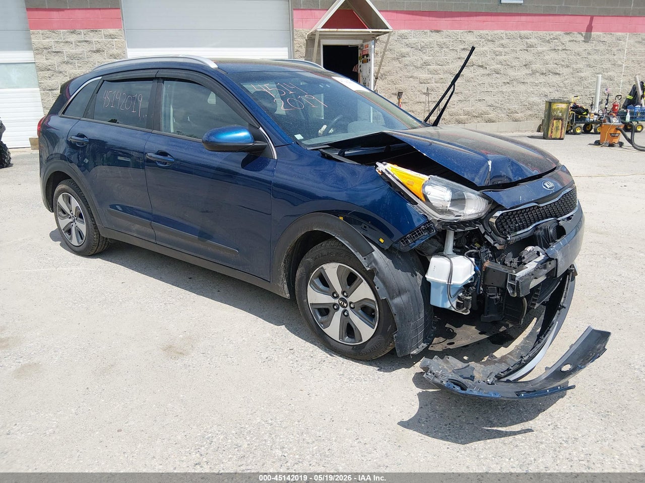 KNDCB3LC3J5****** · 2018 KIA NIRO LX