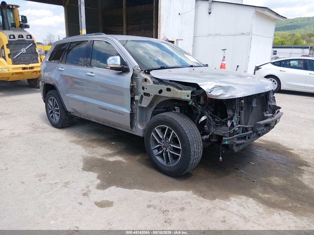 1C4RJEBG8KC****** · 2019 JEEP GRAND CHEROKEE LIMITED 4X2
