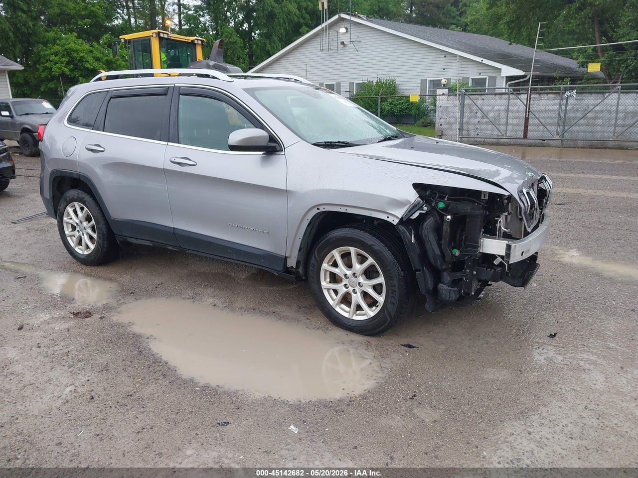 1C4PJMLX4JD****** · 2018 JEEP CHEROKEE LATITUDE PLUS 4X4