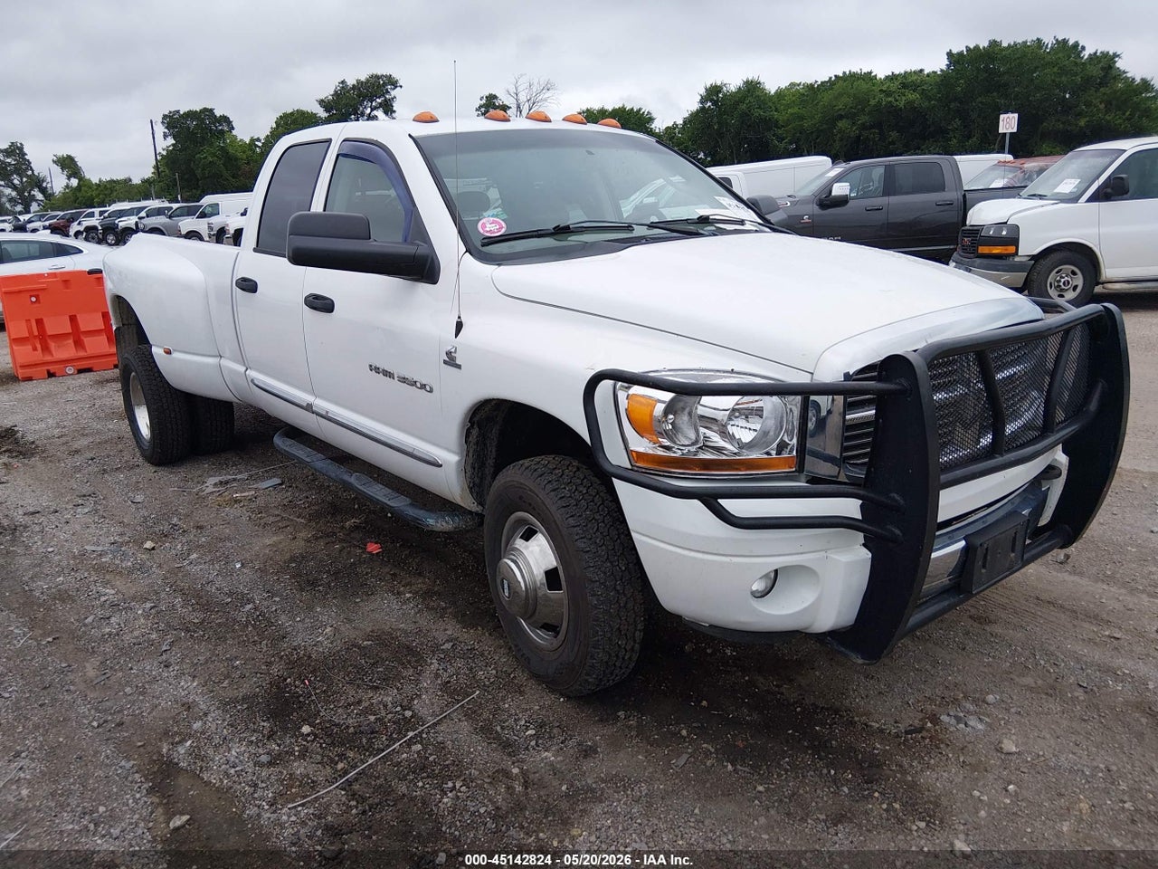 3D7MX48C76G****** · 2006 DODGE RAM 3500 LARAMIE
