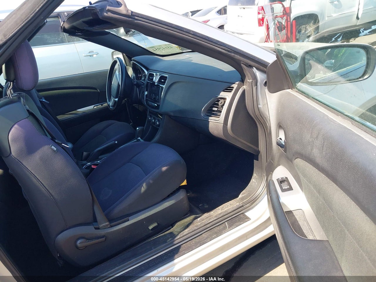 2012 CHRYSLER 200 TOURING · 5/11