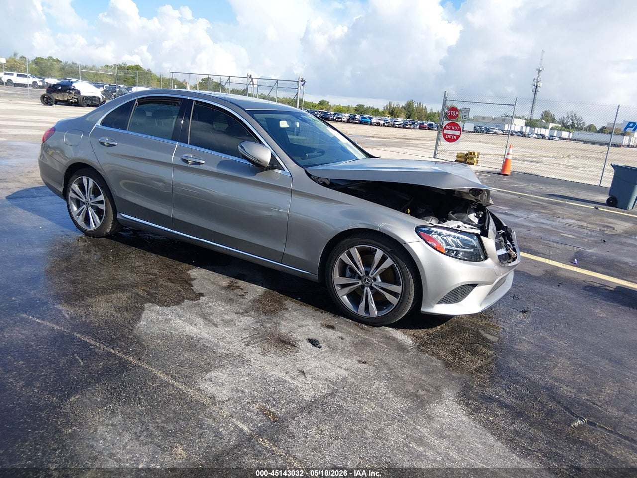 W1KWF8DB0LR****** · 2020 MERCEDES-BENZ C 300