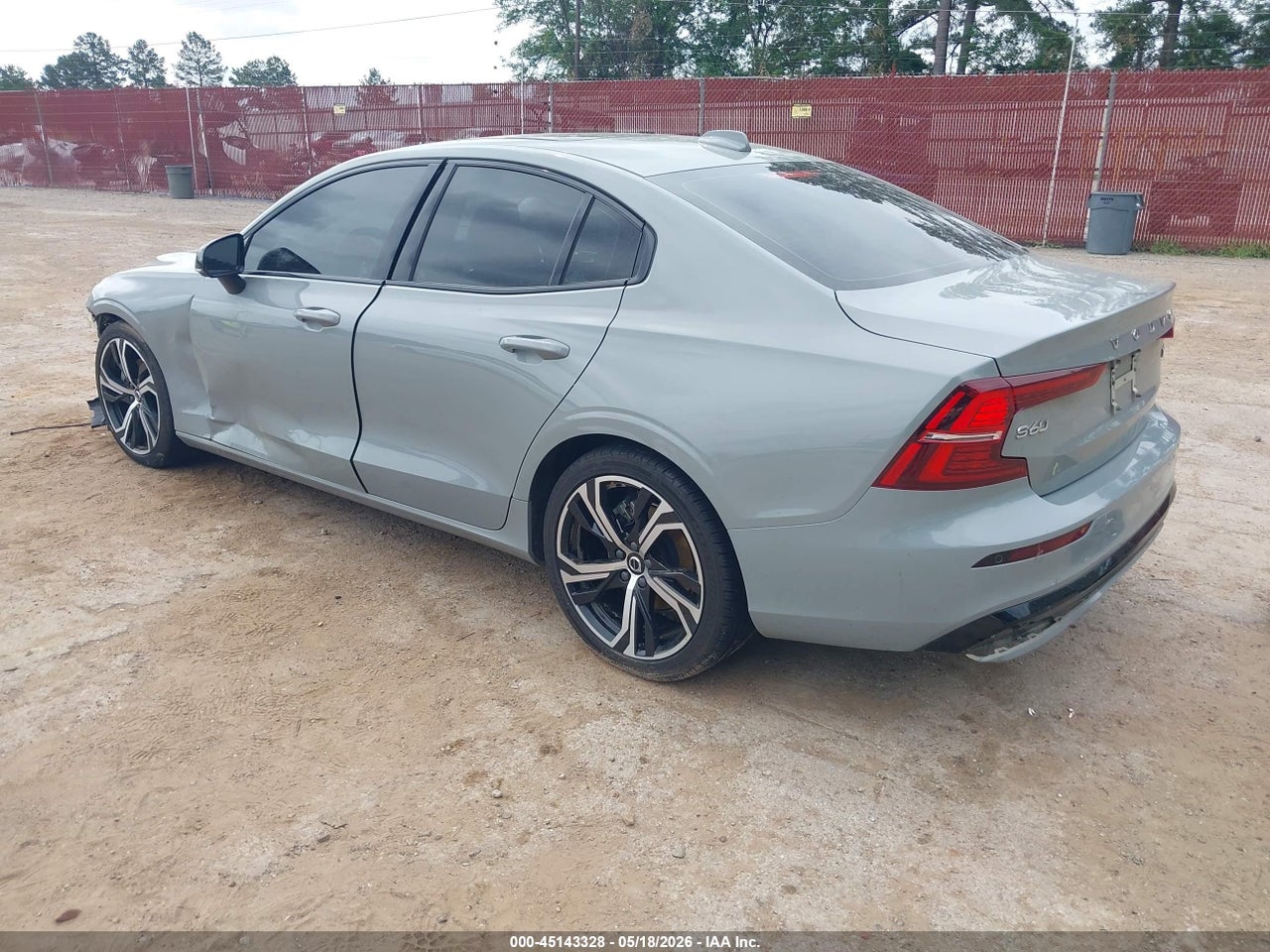 2024 VOLVO S60 B5 CORE DARK THEME · 3/11