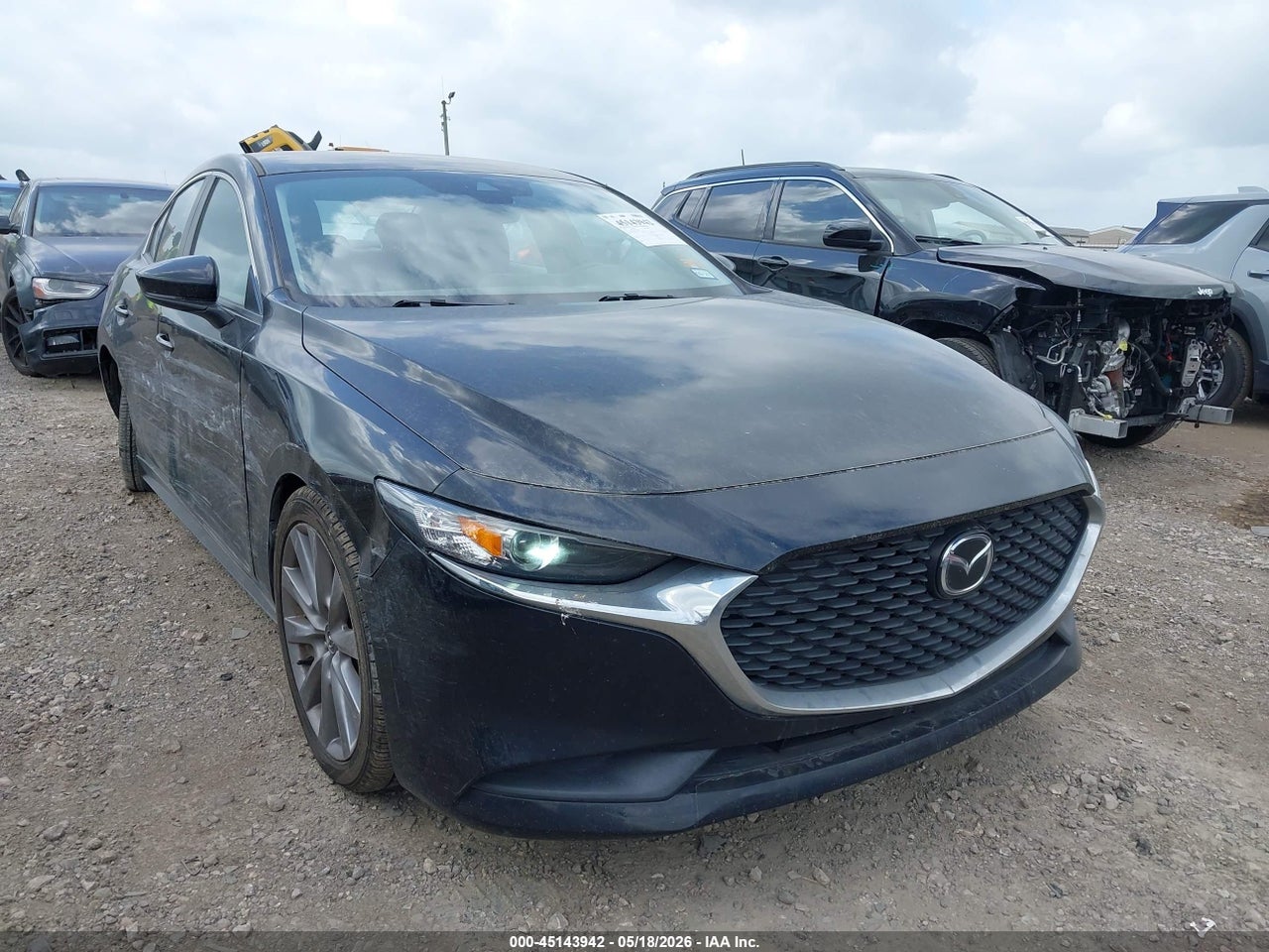 JM1BPABL8M1****** · 2021 MAZDA MAZDA3 SELECT